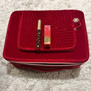 Estée Lauder train case